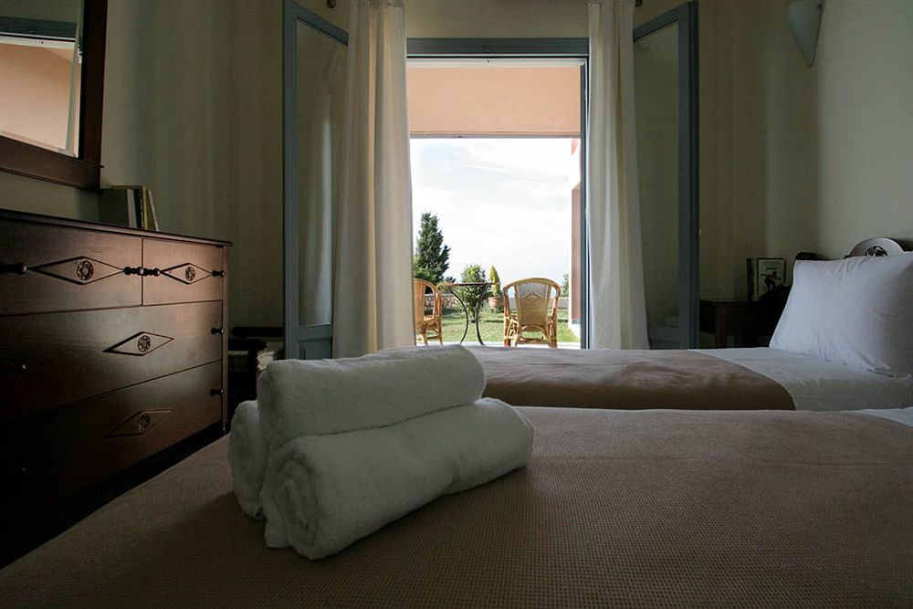 Mira Resort Agios Ioannis  Exteriör bild
